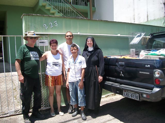 group shot before leaving for the field